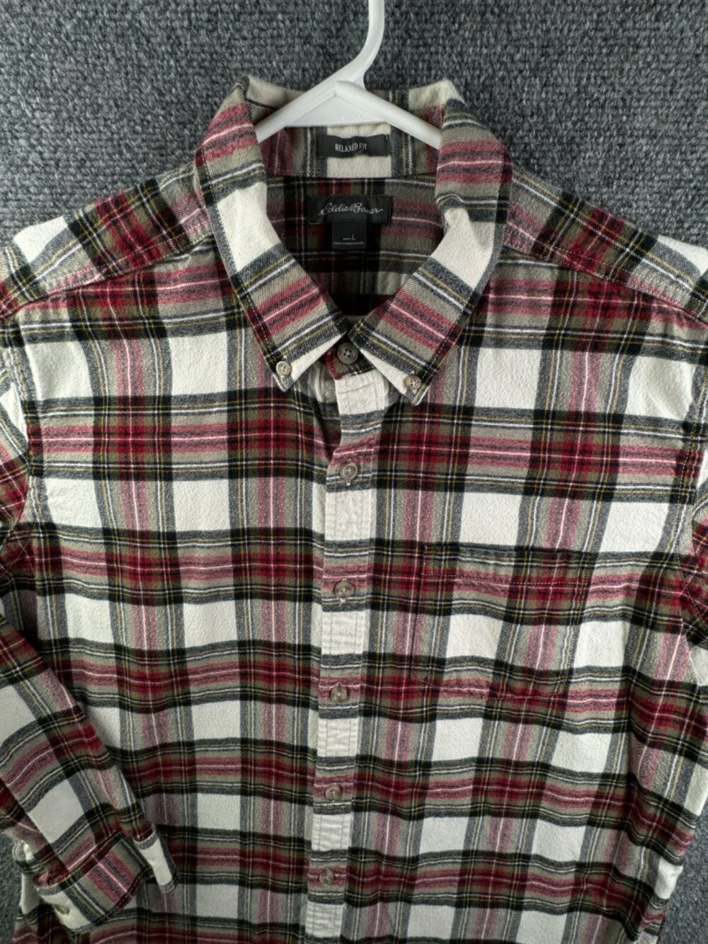 Eddie Bauer Men Flannel Shirt Large Relaxed Fit Red Plaid Long Sleeve Button Up